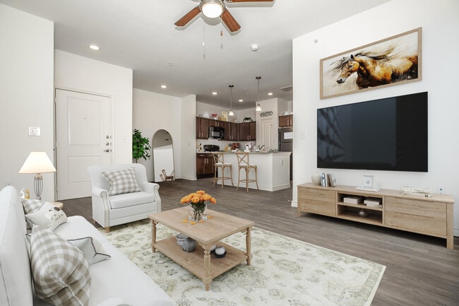Foto del edificio - McKinney Falls Apartments- Income Restricted