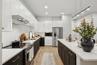 Building Photo - The Vickery