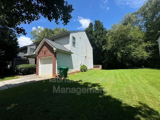 Building Photo - 2262 Charleston Pointe SE