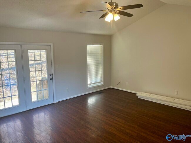 Foto del edificio - 188 Hollington Dr NE