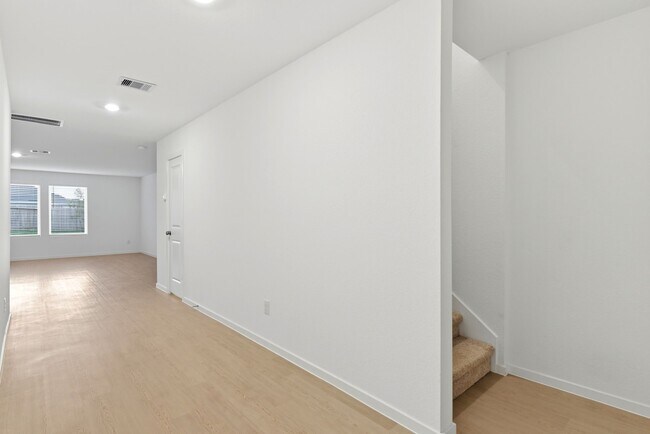 Foto del edificio - 15227 Abella Dr