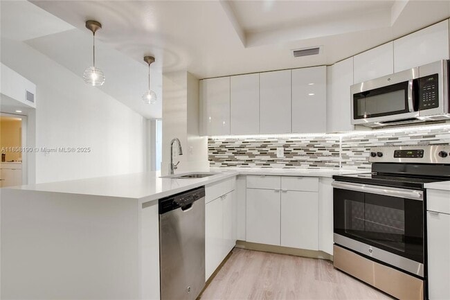 Foto del edificio - 3605 NE 207th St
