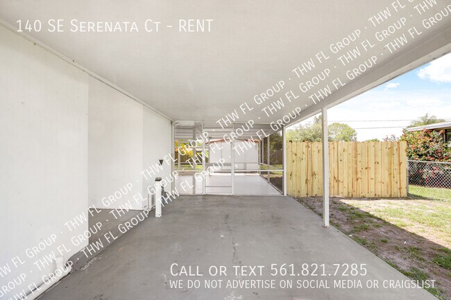 Building Photo - 140 SE Serenata Ct