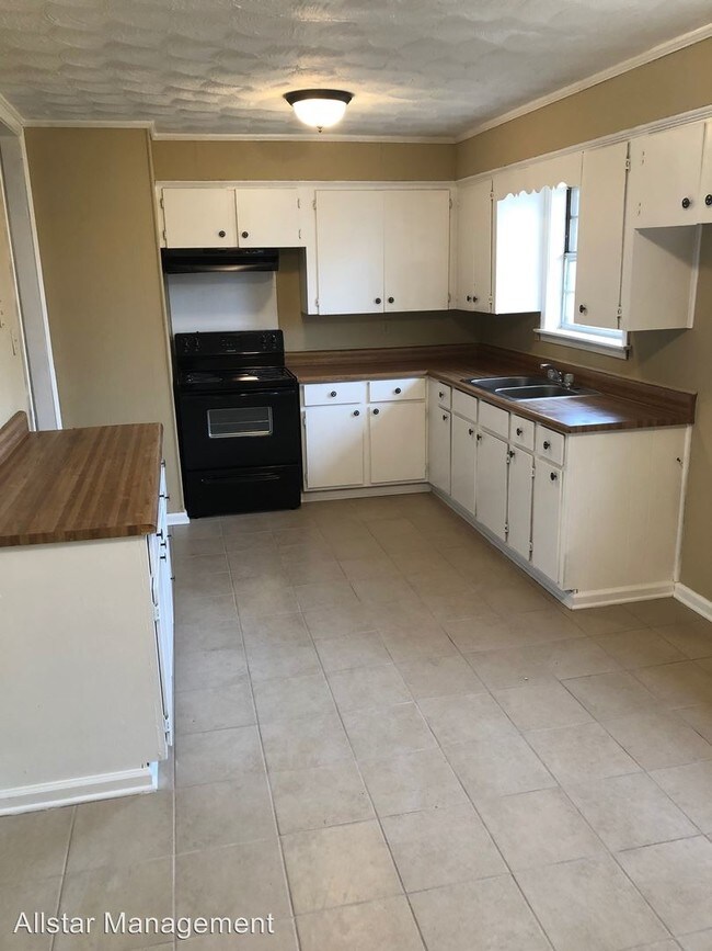 Foto del edificio - 3 br, 1 bath House - 207 Claude St.