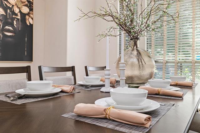 Foto del edificio - 5766 Wellington Ln