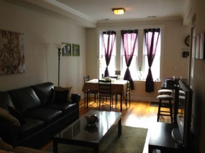 Foto principal - 534 W Belmont Ave