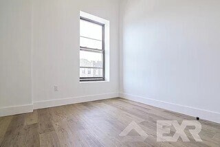 Foto del edificio - 2131 Nostrand Ave.