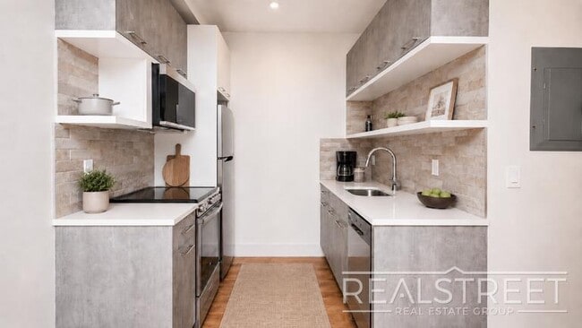 Foto del edificio - MODERN 1 BED IN CROWN HEIGHTS!