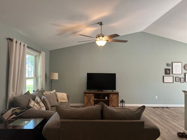 Foto del edificio - Sought after Waterfront Community in Colonial Beach