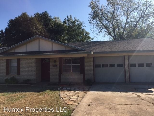 Primary Photo - 3 br, 2 bath House - 3109 Eastland