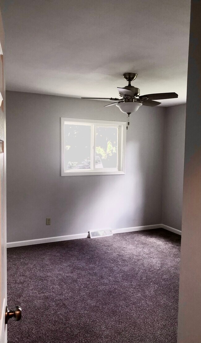 Inside is currently being updated with new trim , flooring , kitchen , bathrooms?? - 6662 Charlie Grimm Rd