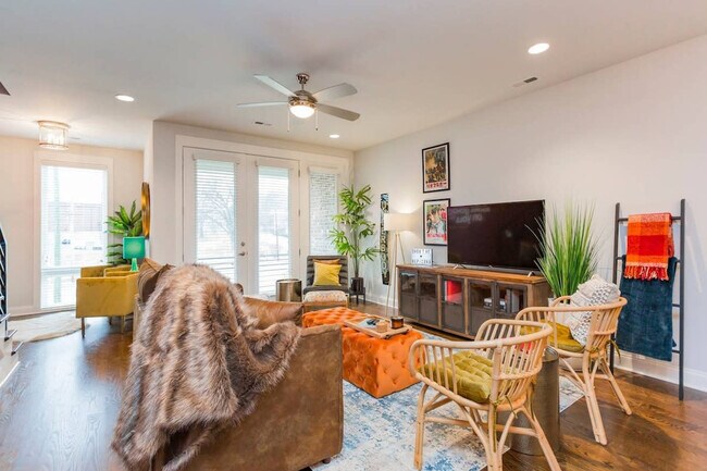 Foto del edificio - 505 Wedgewood Ave