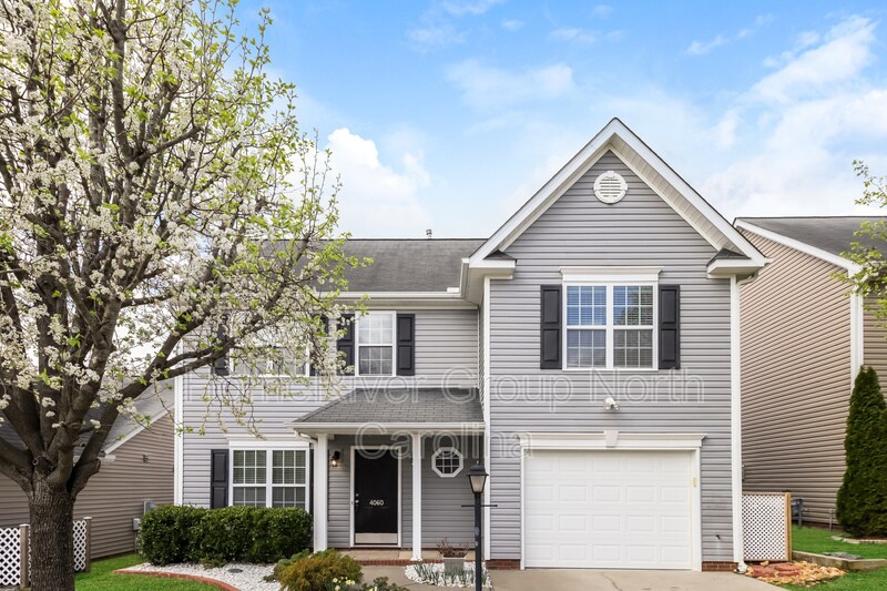 Primary Photo - 4060 Village Park Ct