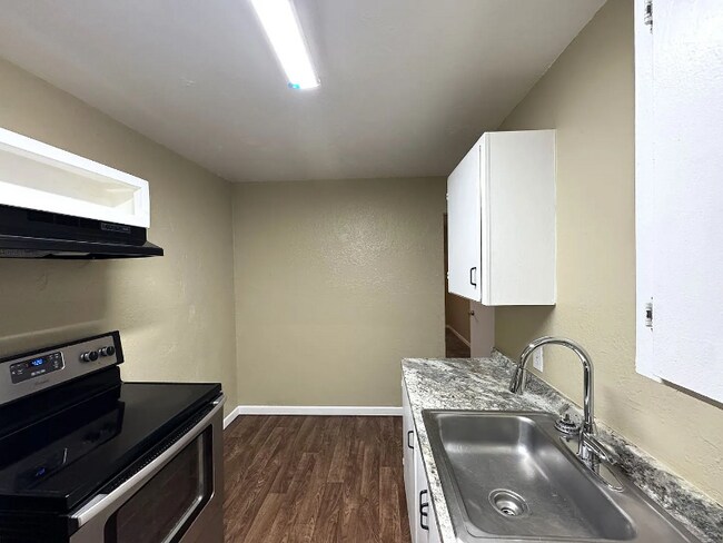 Foto del edificio - 1223 S J St