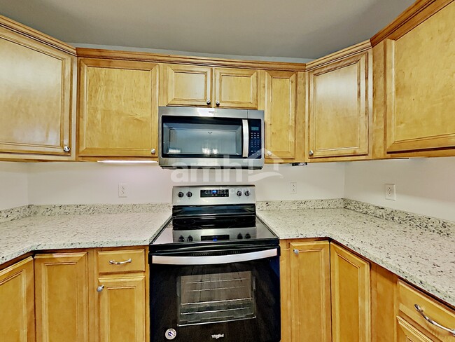 Building Photo - 2627 Mission Ridge Dr