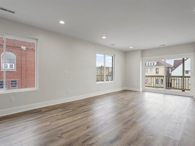 Foto del edificio - 3041 Holbrook St