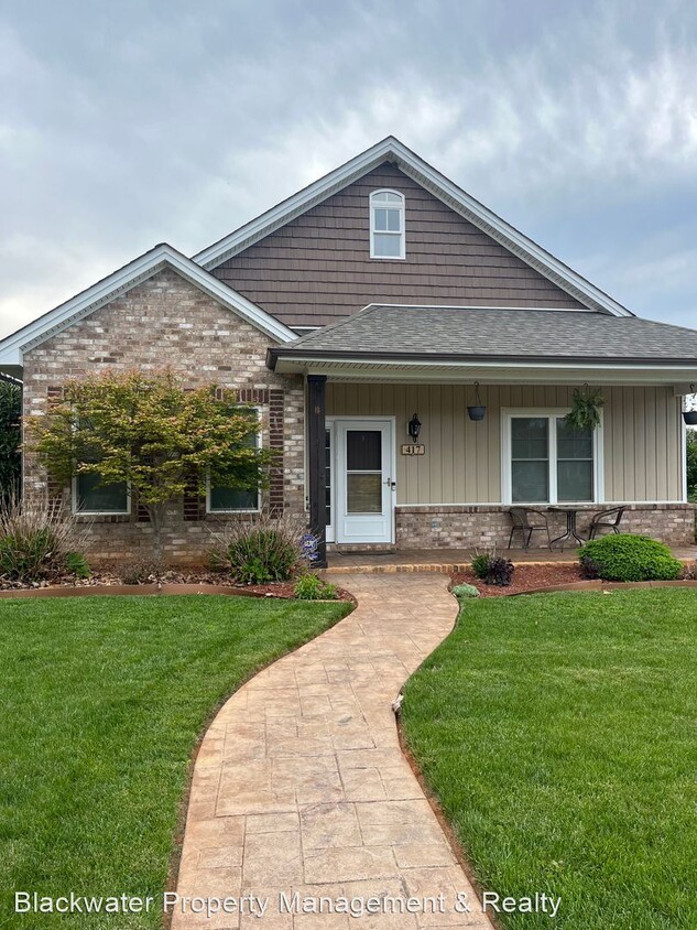 Primary Photo - 3 br, 2 bath House - 417 Cornerstone Street