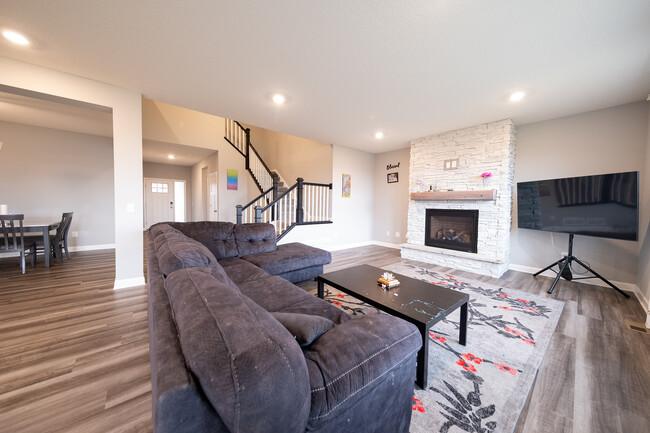 Building Photo - 8353 Abercrombie Ln