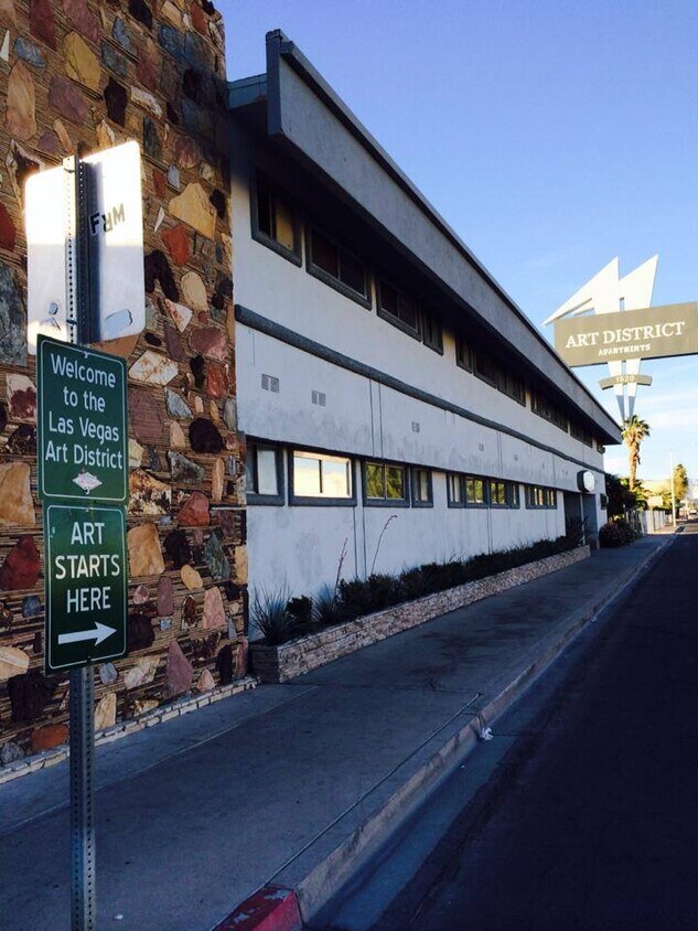 Primary Photo - 1520 S Casino Center Blvd