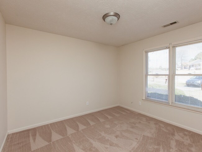Building Photo - 6827 Willow Ct