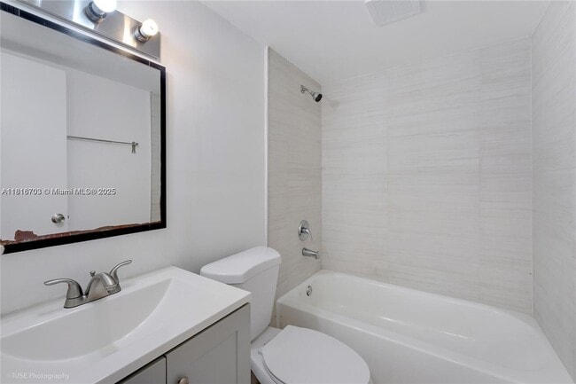 Foto del edificio - 1630 NW 1st St