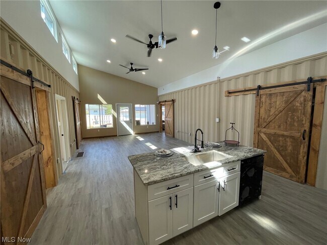 Foto del edificio - 4832 E 84th St