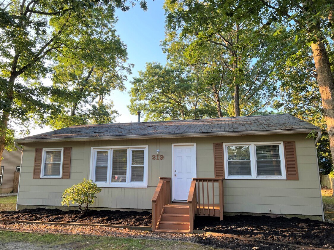 219 Lower Lake Dr, Lacey Township, NJ 08731 House Rental in Lacey
