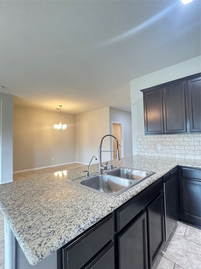 Building Photo - 3011 Darlington Ct