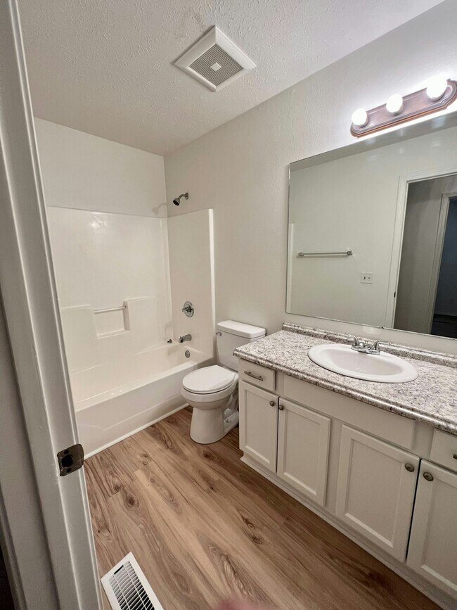 Foto del edificio - 1018 N 25th St