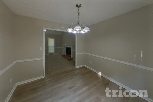 Building Photo - 2796 Mountbery Dr