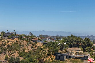 Building Photo - 1260 Linda Flora Dr
