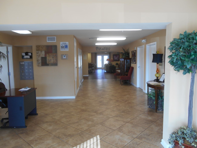 Front Lobby - Oakvilla Apartments