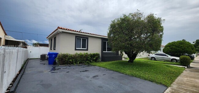 Foto del edificio - 3520 NW 20th St