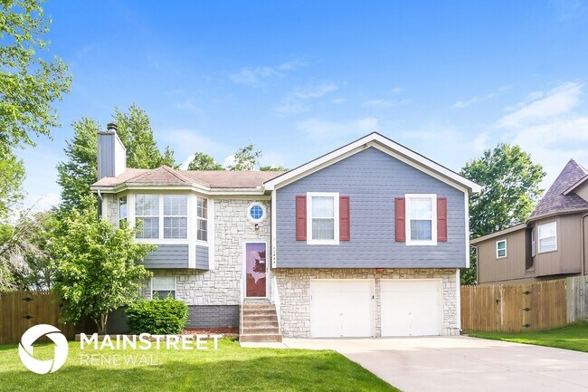 Building Photo - 11200 N Nashua Dr