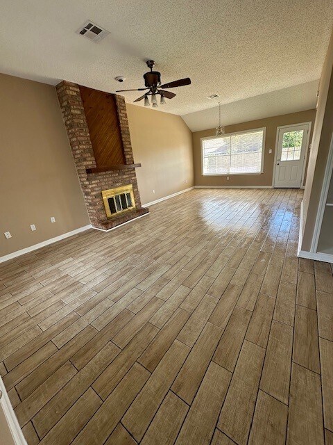 Foto del edificio - 736 Lemoyne Dr