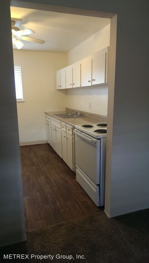 Primary Photo - 2 br, 1 bath Apartment - 8201 W 9th Ave
