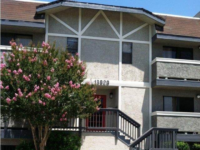 Foto del edificio - Vanowen Manor