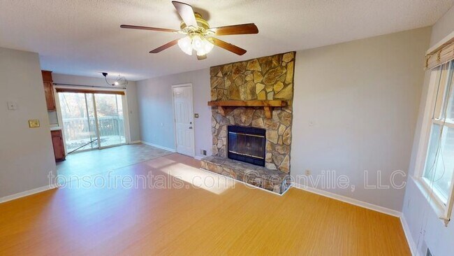 Building Photo - 227 Cedar Crest Rd