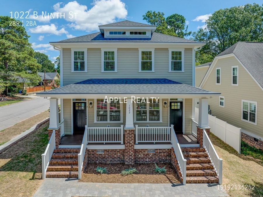Primary Photo - 1022 Ninth St B - Available Mid September ...