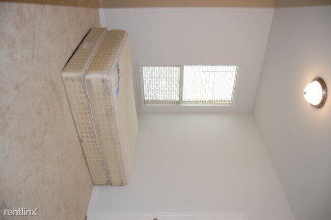 Building Photo - 4925 Monte Verde Dr