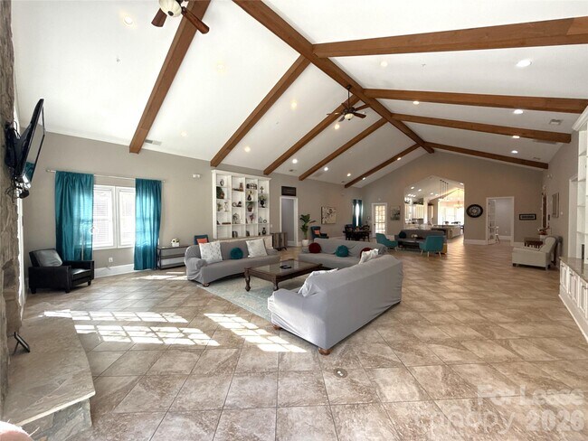 Foto del edificio - 13931 Thompson Rd