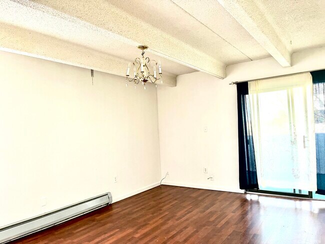 Living room - 10650 E Tennessee Ave