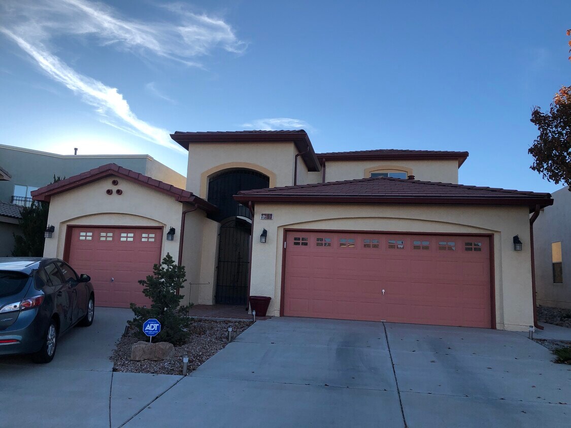 Foto principal - 17 El Camino Loop NW