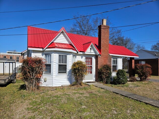 Building Photo - 403 Martin Ave