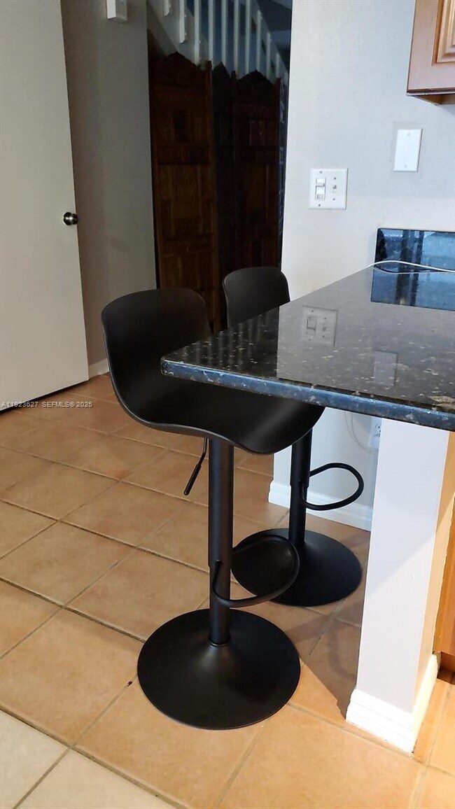 Foto del edificio - 12368 Shady Spring Way