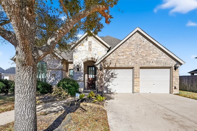 Foto del edificio - 5115 Field Briar Ln