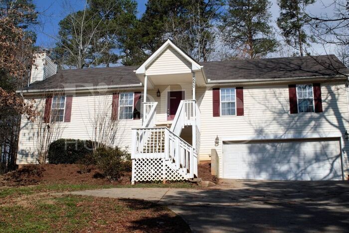 Foto principal - 3930 Pine Tree Ln