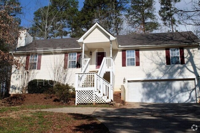 Building Photo - 3930 Pine Tree Ln