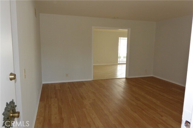 Building Photo - 910 Liard Pl