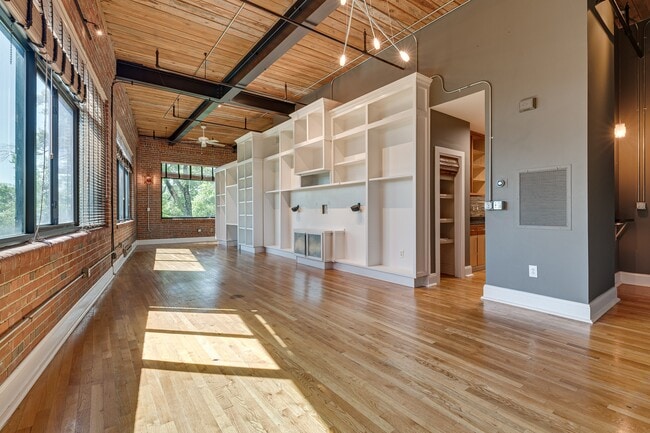 Building Photo - 310 Arlington Ave